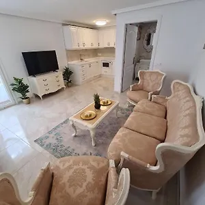 Apartamento Retro 1 Bedroom, Chayofa
